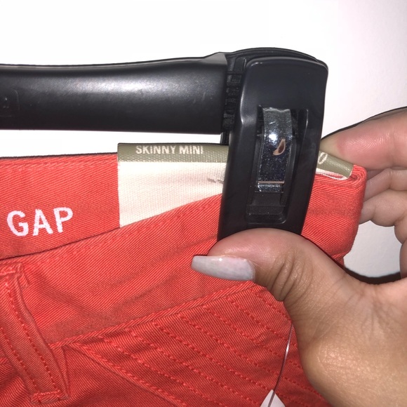 CLOSET CLEAROUT GAP new pants - Picture 5 of 5